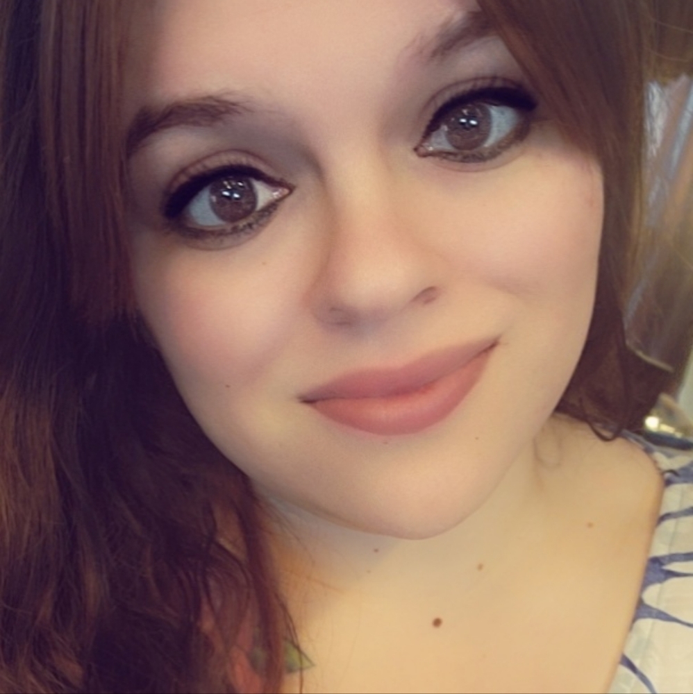 Meet your Posher, Ashley
